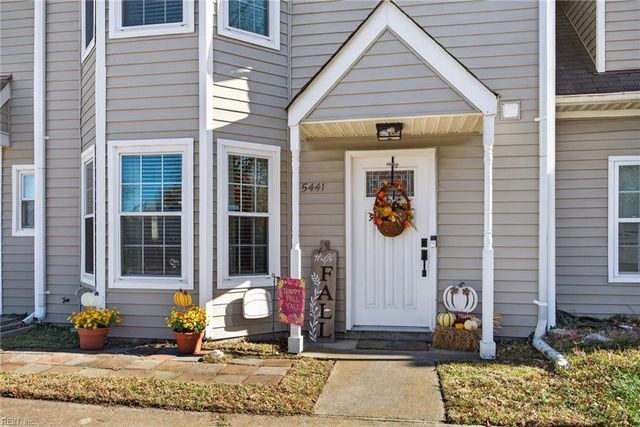 5441 Cleeve Abbey DR, Virginia Beach, VA 23462