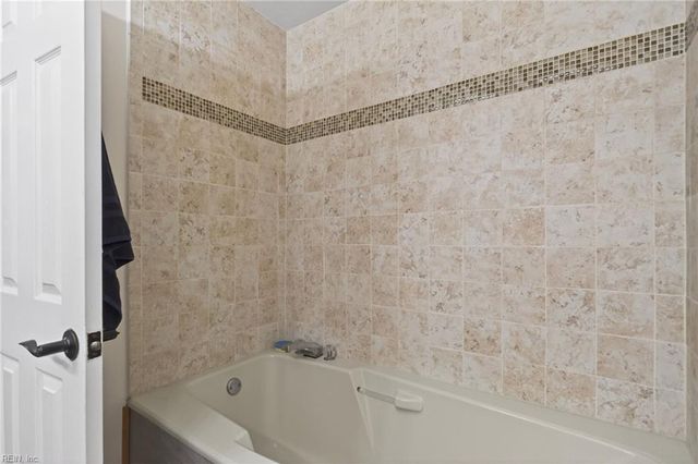 5441 Cleeve Abbey DR, Virginia Beach, VA 23462