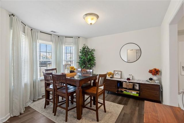 5441 Cleeve Abbey DR, Virginia Beach, VA 23462