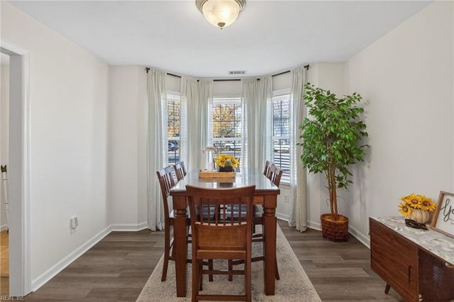 5441 Cleeve Abbey DR, Virginia Beach, VA 23462