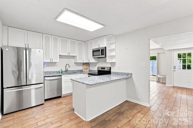 7403 Mystic Lane, Charlotte, NC 28227