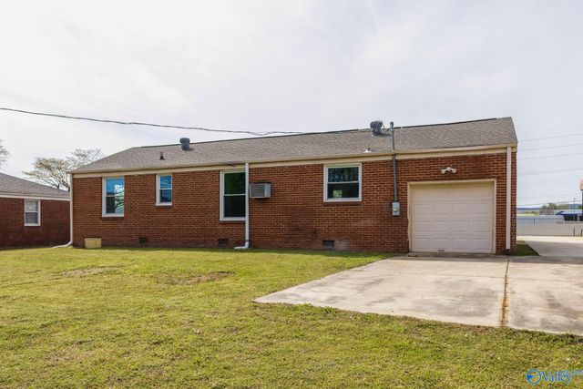 3604 N Memorial Parkway North NE, Huntsville, AL 35810