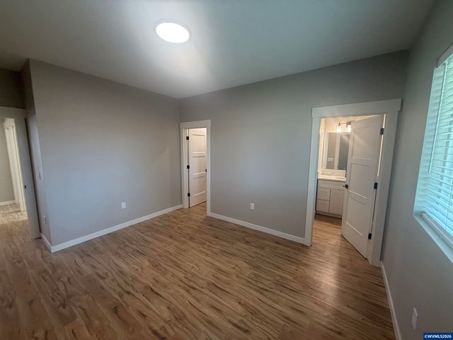 4455 Matthews Lp S, Salem, OR 97302