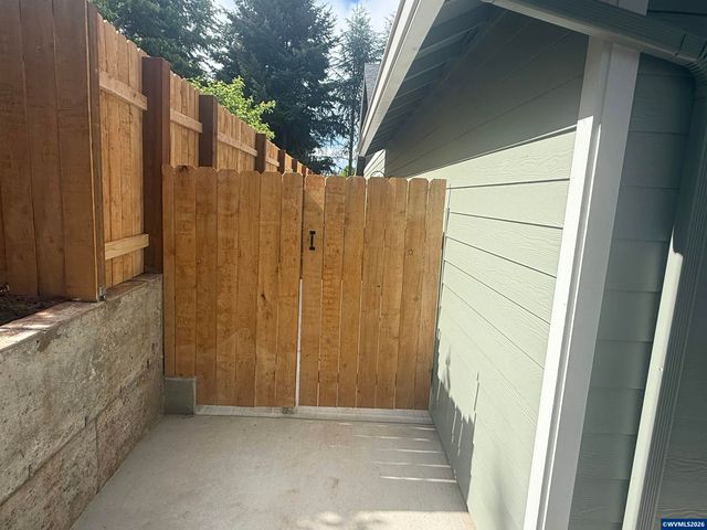 4455 Matthews Lp S, Salem, OR 97302