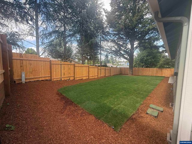 4455 Matthews Lp S, Salem, OR 97302