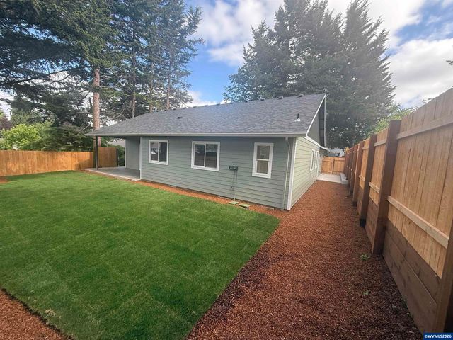 4455 Matthews Lp S, Salem, OR 97302