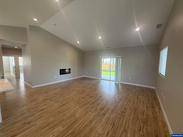 4455 Matthews Lp S, Salem, OR 97302