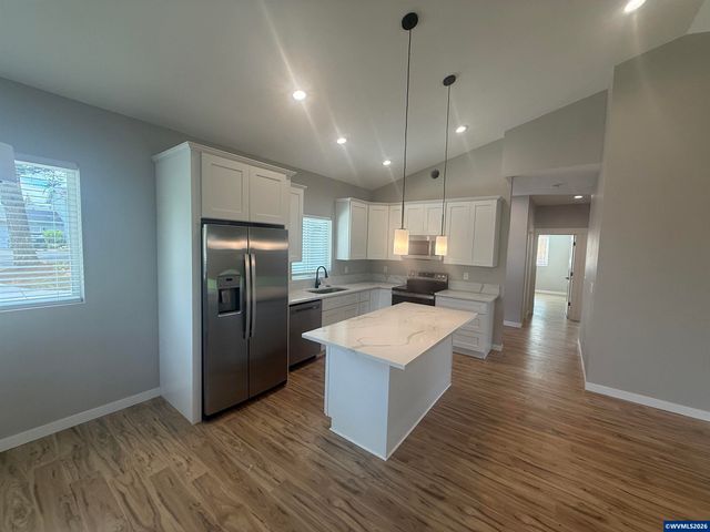 4455 Matthews Lp S, Salem, OR 97302