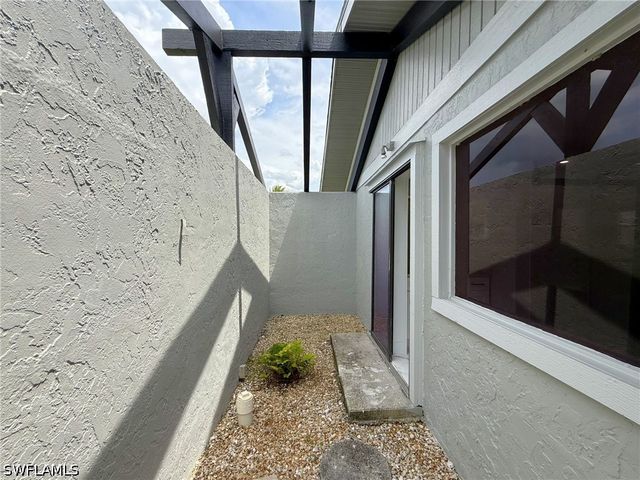 17209 Castleview DR, North Fort Myers, FL 33917