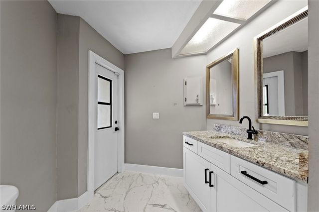 17209 Castleview DR, North Fort Myers, FL 33917