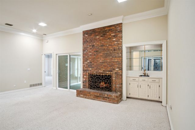 9131 Valley Chapel Lane, Dallas, TX 75220