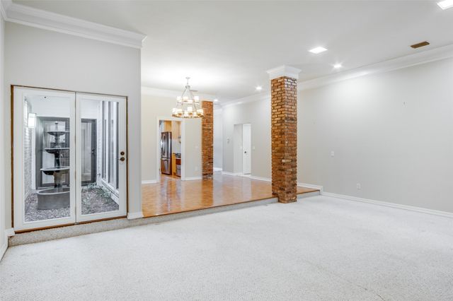 9131 Valley Chapel Lane, Dallas, TX 75220