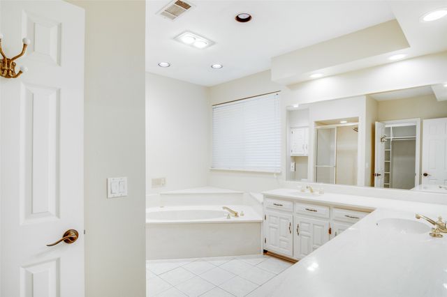 9131 Valley Chapel Lane, Dallas, TX 75220