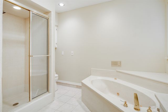 9131 Valley Chapel Lane, Dallas, TX 75220