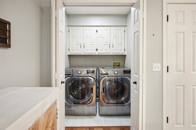 9131 Valley Chapel Lane, Dallas, TX 75220