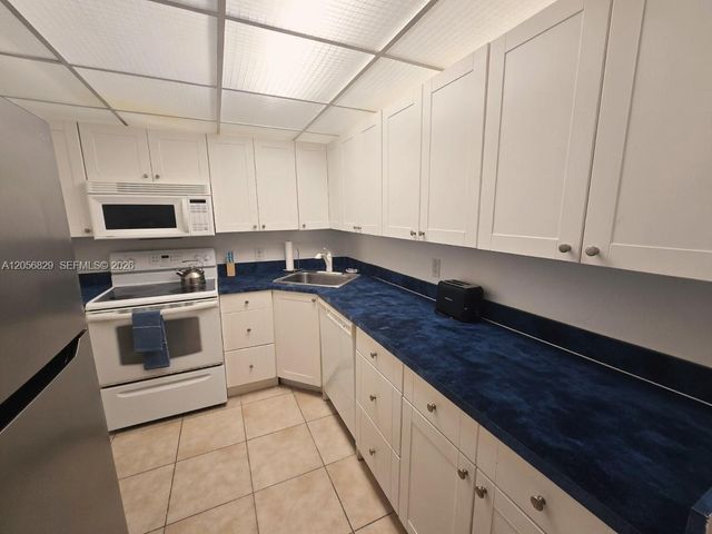 800 West Ave 722, Miami Beach, FL 33139