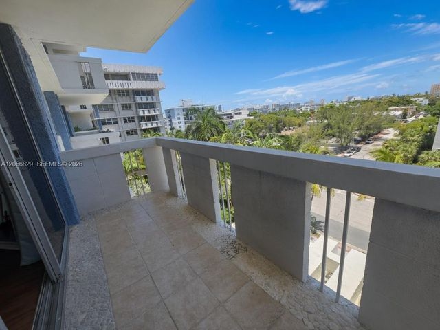 800 West Ave 722, Miami Beach, FL 33139