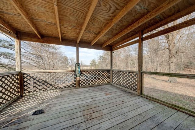 11695 N CR 1200 E, Evanston, IN 47531