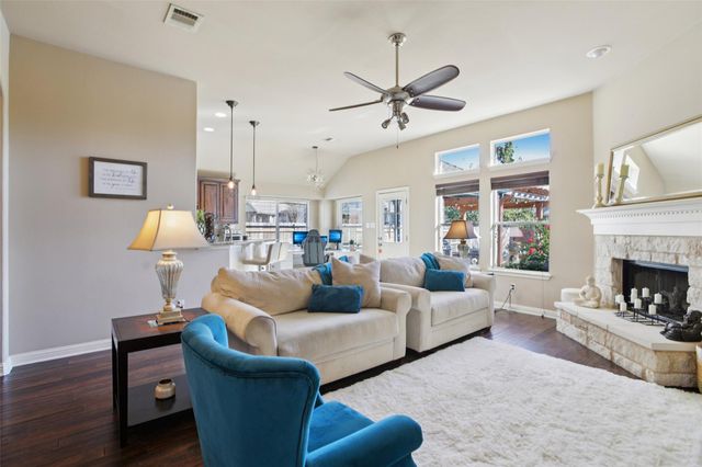 2803 Angelina DR, Round Rock, TX 78665