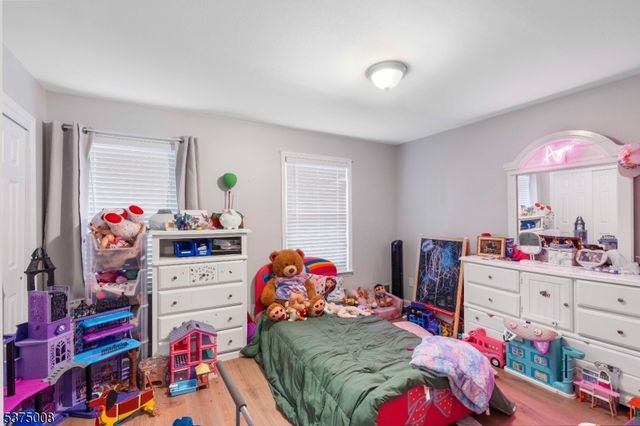 675 R Garden St 18, Elizabeth City, NJ 07202