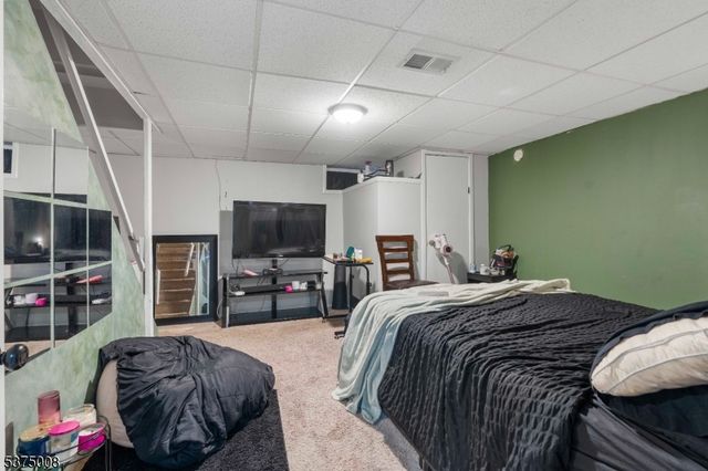 675 R Garden St 18, Elizabeth City, NJ 07202