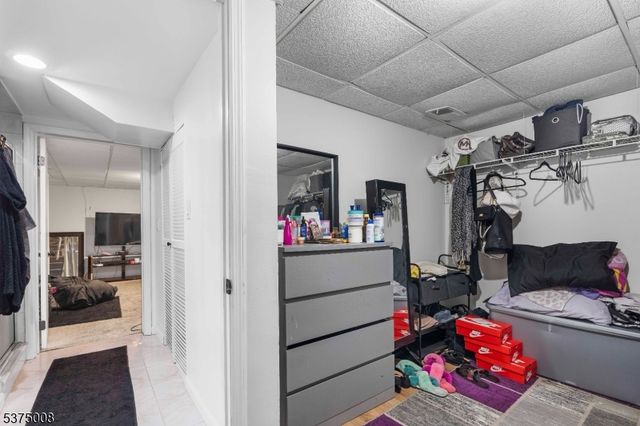 675 R Garden St 18, Elizabeth City, NJ 07202
