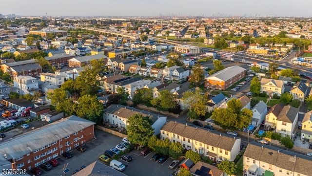 675 R Garden St 18, Elizabeth City, NJ 07202