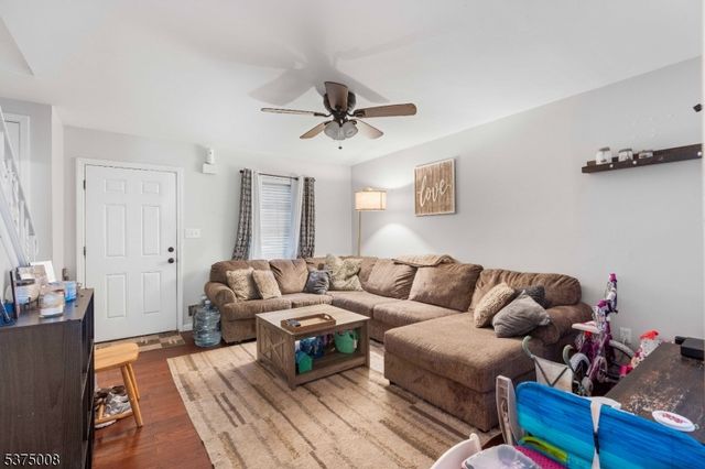 675 R Garden St 18, Elizabeth City, NJ 07202
