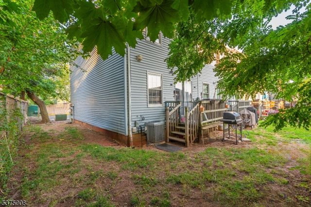 675 R Garden St 18, Elizabeth City, NJ 07202