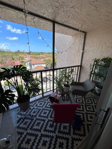 2001 Atlantic Shores Boulevard 504, Hallandale Beach, FL 33009