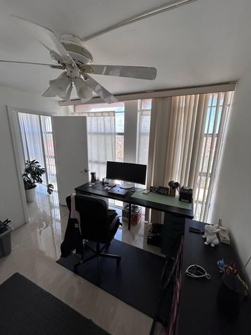 2001 Atlantic Shores Boulevard 504, Hallandale Beach, FL 33009