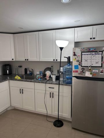 2001 Atlantic Shores Boulevard 504, Hallandale Beach, FL 33009