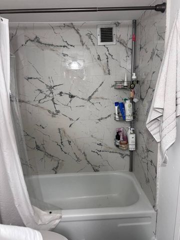 2001 Atlantic Shores Boulevard 504, Hallandale Beach, FL 33009