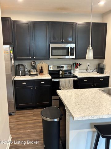 147 Harvest Moon Ct, Shepherdsville, KY 40165