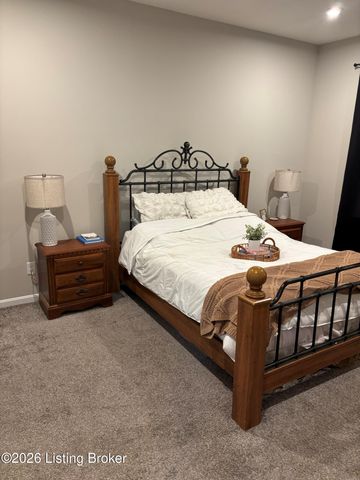 147 Harvest Moon Ct, Shepherdsville, KY 40165