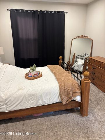 147 Harvest Moon Ct, Shepherdsville, KY 40165