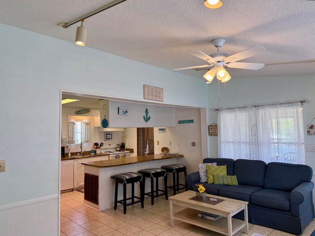 211 Sanddollar Dr., Surfside Beach, SC 29575