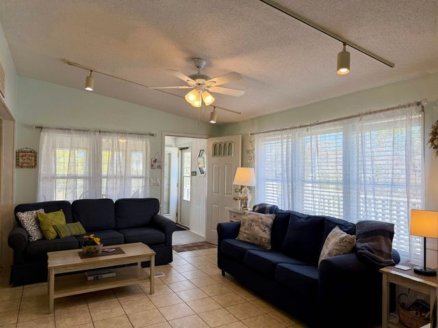 211 Sanddollar Dr., Surfside Beach, SC 29575