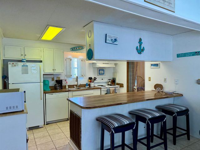 211 Sanddollar Dr., Surfside Beach, SC 29575