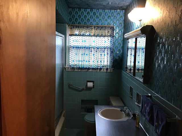 8454 Monticello Avenue, Skokie, IL 60076