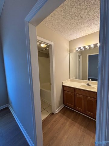 2536 Clovis Drive, Huntsville, AL 35803