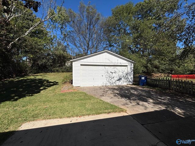 2536 Clovis Drive, Huntsville, AL 35803