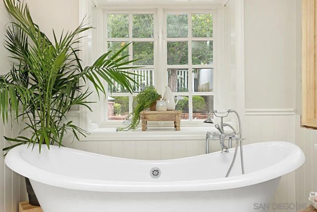 451 Zuni Drive, Del Mar, CA 92014