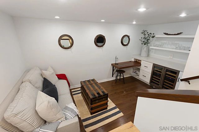451 Zuni Drive, Del Mar, CA 92014
