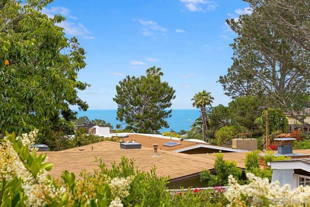 451 Zuni Drive, Del Mar, CA 92014