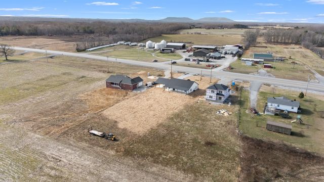 6245 McMinnville Hwy, Smithville, TN 37166