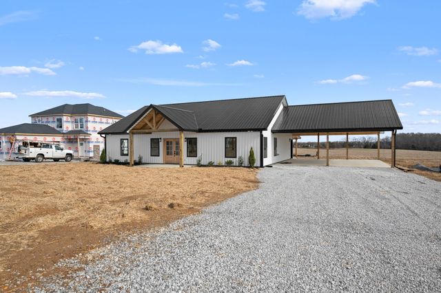 6245 McMinnville Hwy, Smithville, TN 37166