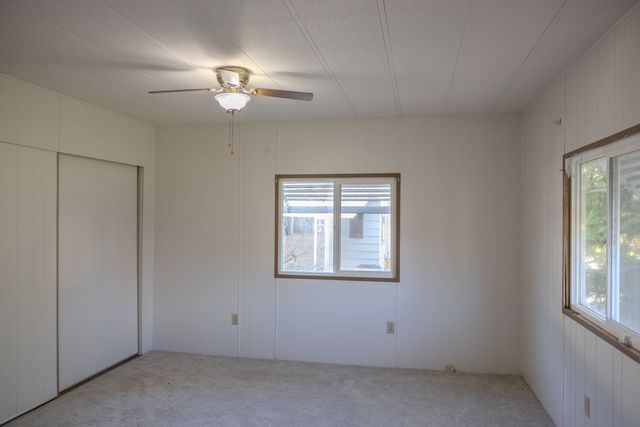 1001 Roguelea Lane, Grants Pass, OR 97526