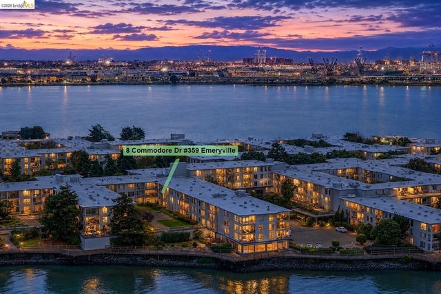 8 Commodore DR C359, Emeryville, CA 94608