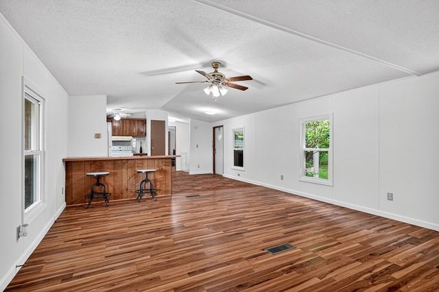 278 Aaron Pennington Ln, Celina, TN 38551